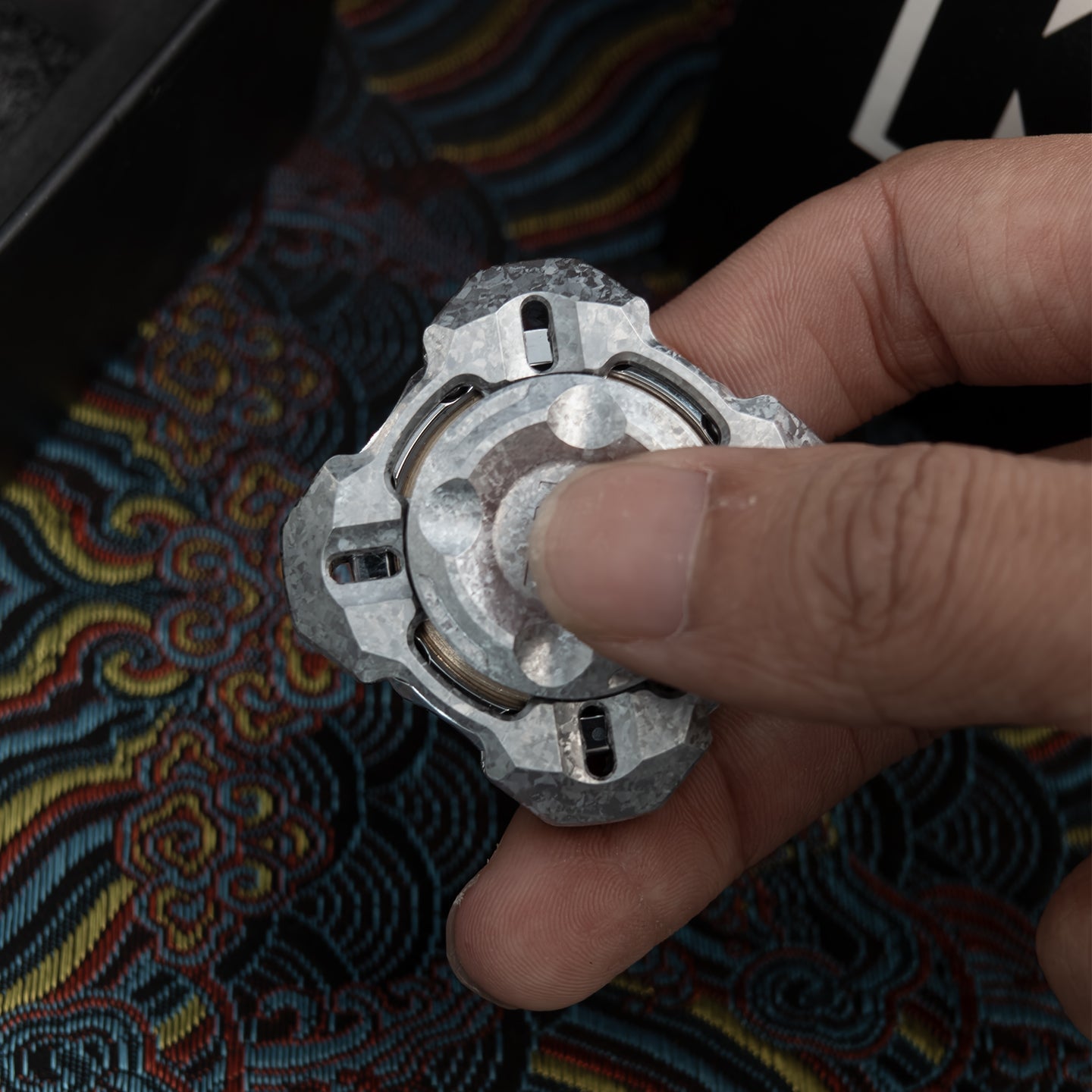 Nebula in Gyre:Mortise & Tenon M4 Four-Leaf EDC Mechanical Metal Stress Fidget Spinner