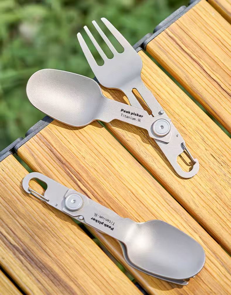 TrailTitan – Lightweight Foldable Titanium Cutlery Set