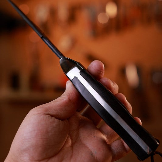 Obsidian Fang – 105-Layer Damascus VG10 Hunting Knife with Ebony Handle & Sheath