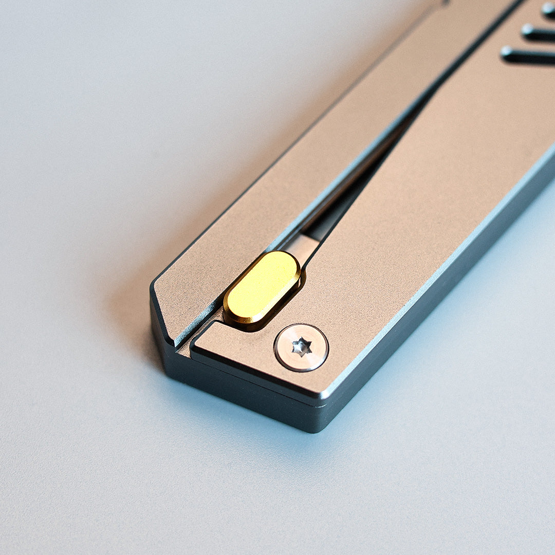 30% OFF! Gravity-Assisted Knife Set :3 Different Sizes for Versatile Use