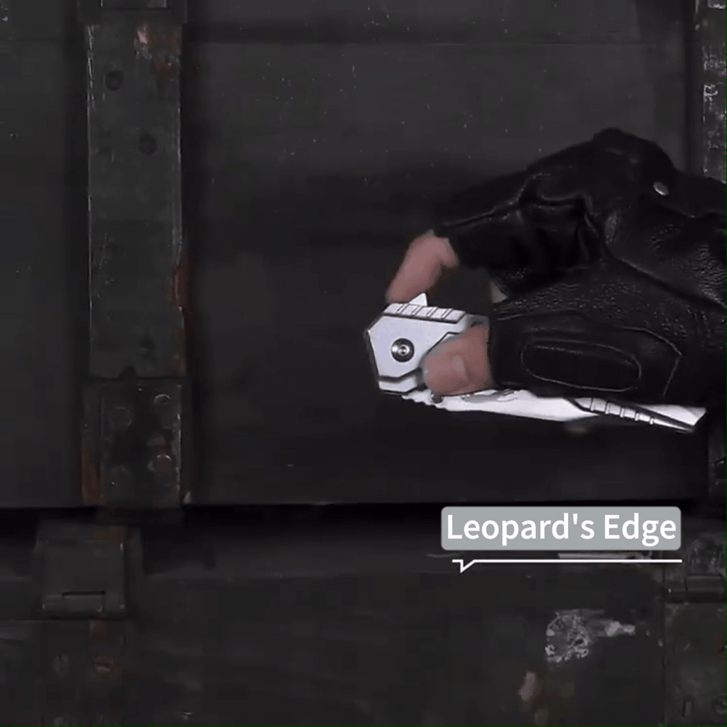 Leopard's Edge:  Stainless Steel Multipurpose Pocket Knife