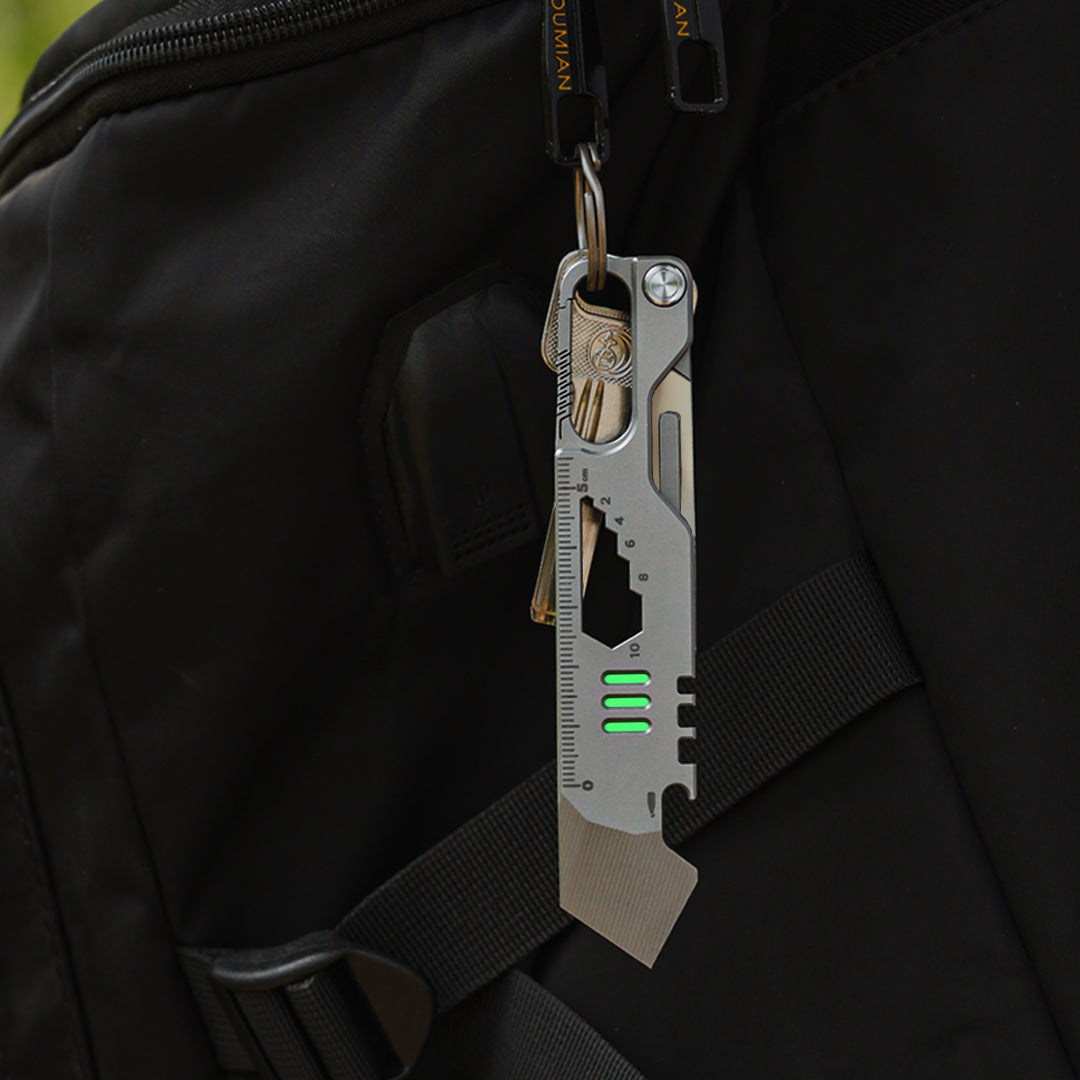 Feather-Weight Titanium EDC: Multi-tool Survival Functions in One Gear