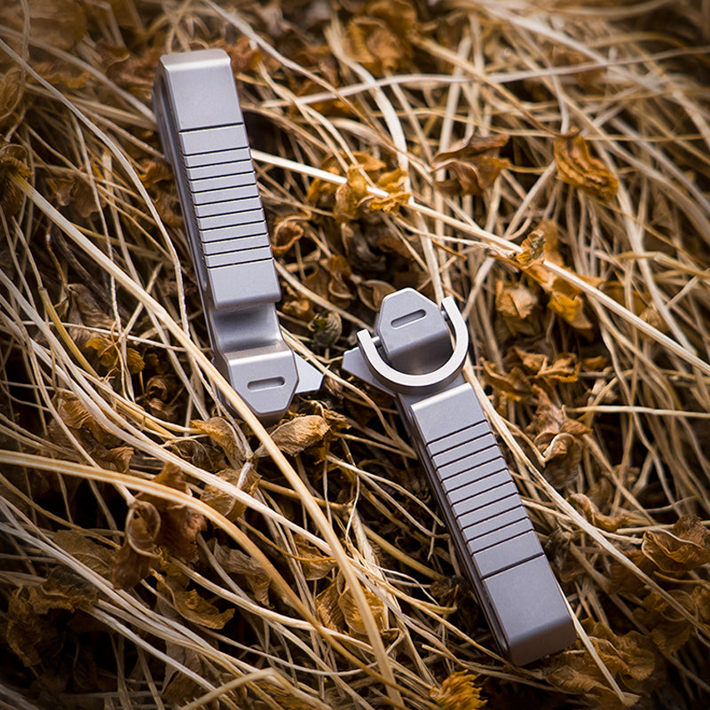 The Bladeclip: Titanium Pocket Knife+Quick Release Keychain