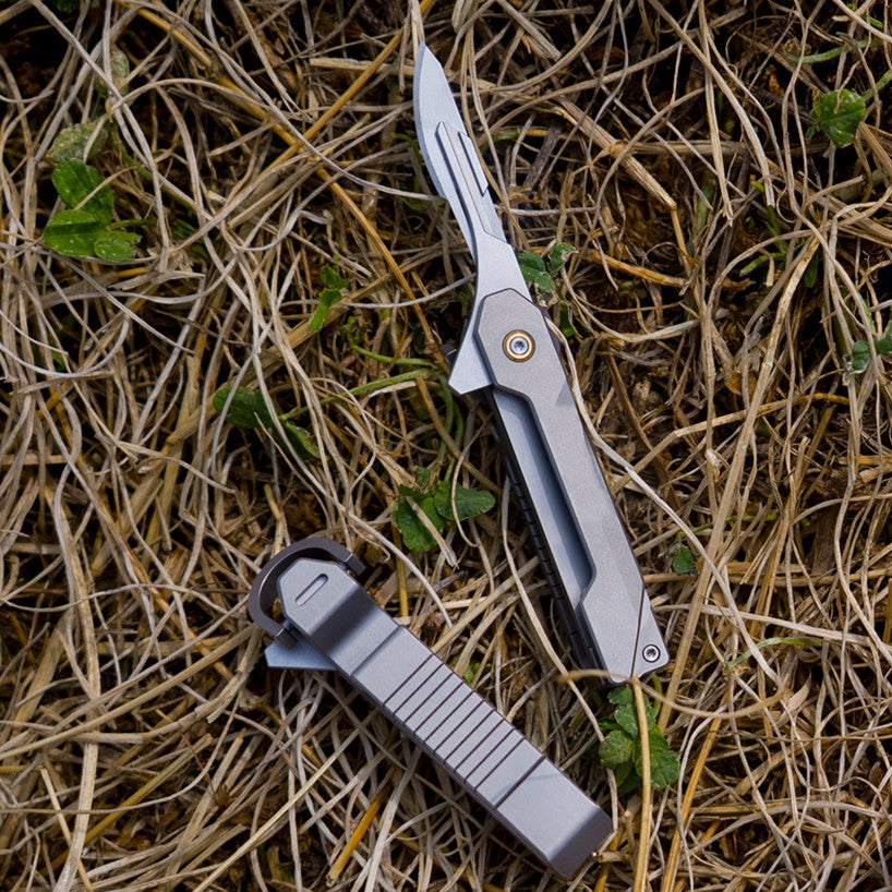 The Bladeclip: Titanium Pocket Knife+Quick Release Keychain