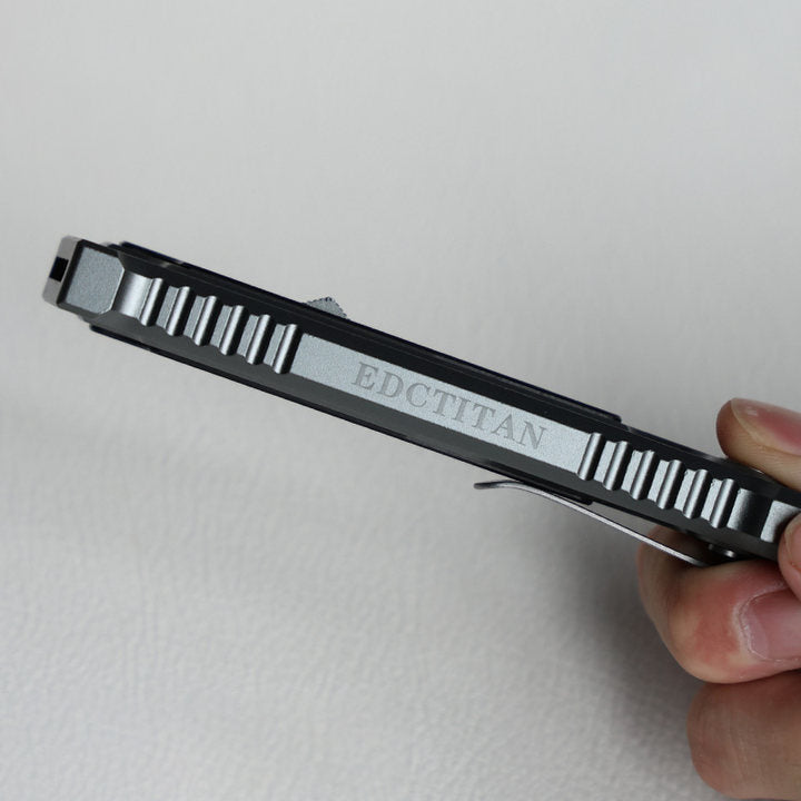 The ThornRazor – Gravity Knife with Selectable Blade Types | Aerospace Aluminum EDC Knife