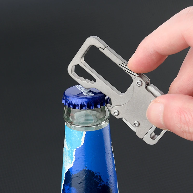 KeyRazor: Titanium Carabiner Keychain Clip