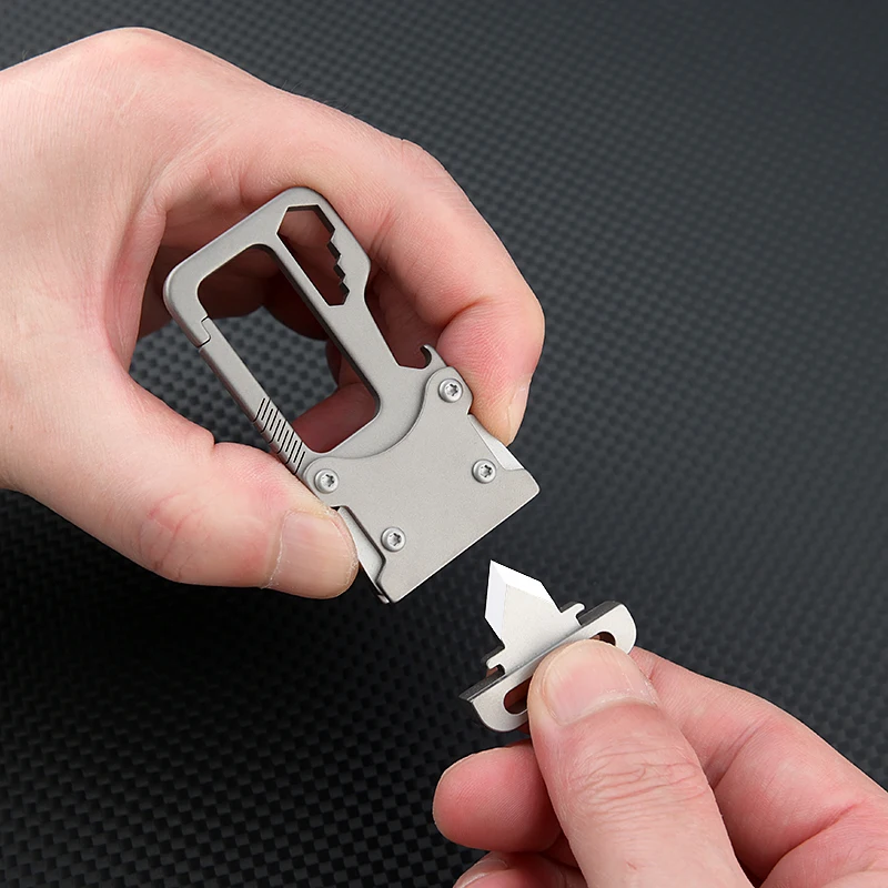 KeyRazor: Titanium Carabiner Keychain Clip
