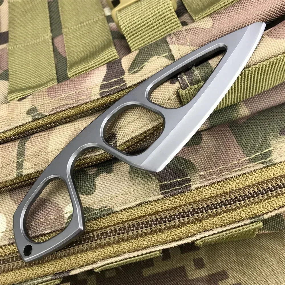Iron Fang: 440C Stainless Steel One-Piece Construction Knife