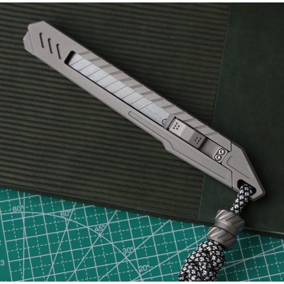 RayFlex Blade: 6-in-1 Titanium Multifunctional Utility Knife