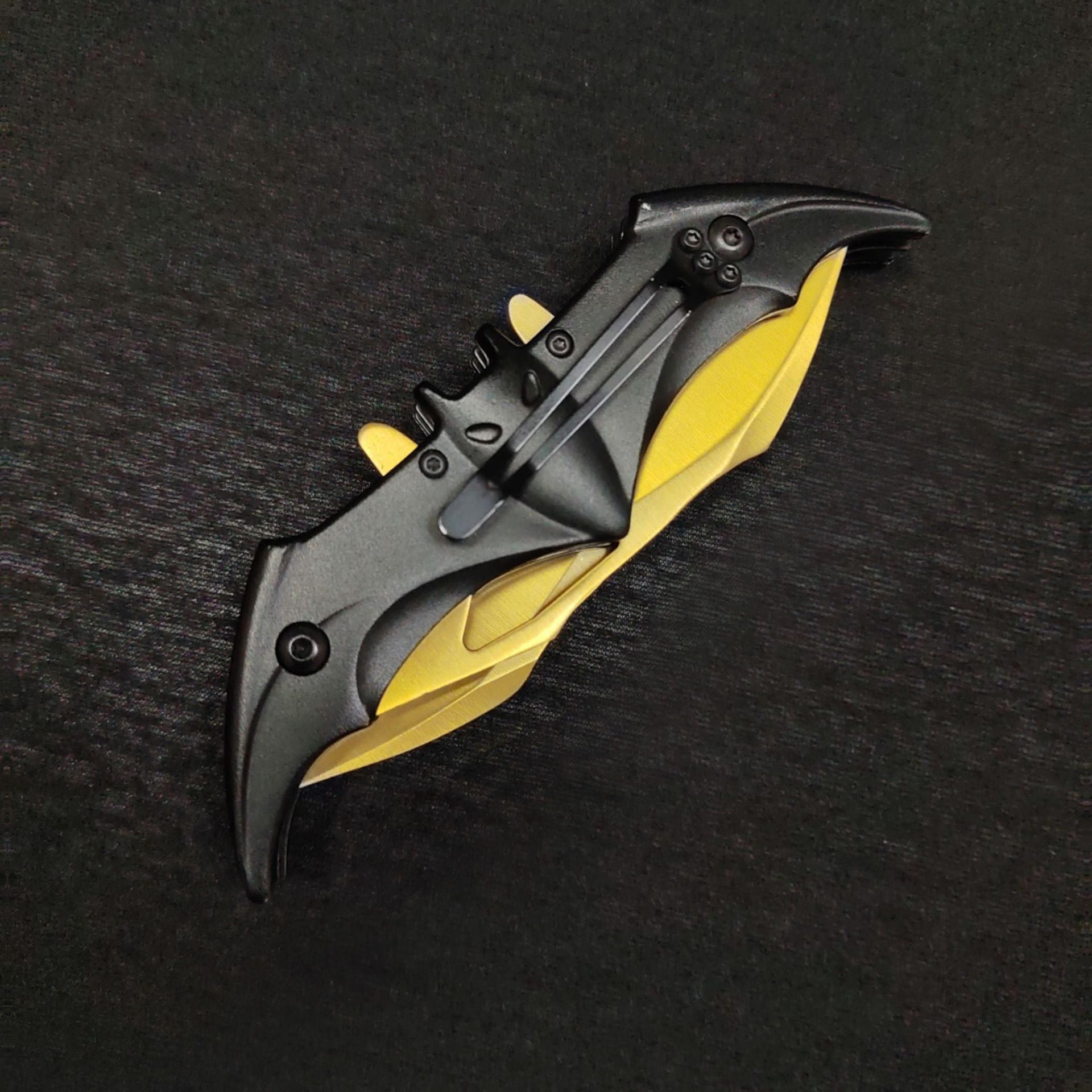 The Bat: 3cr13 Stainless Steel Double-sided Folding Knife