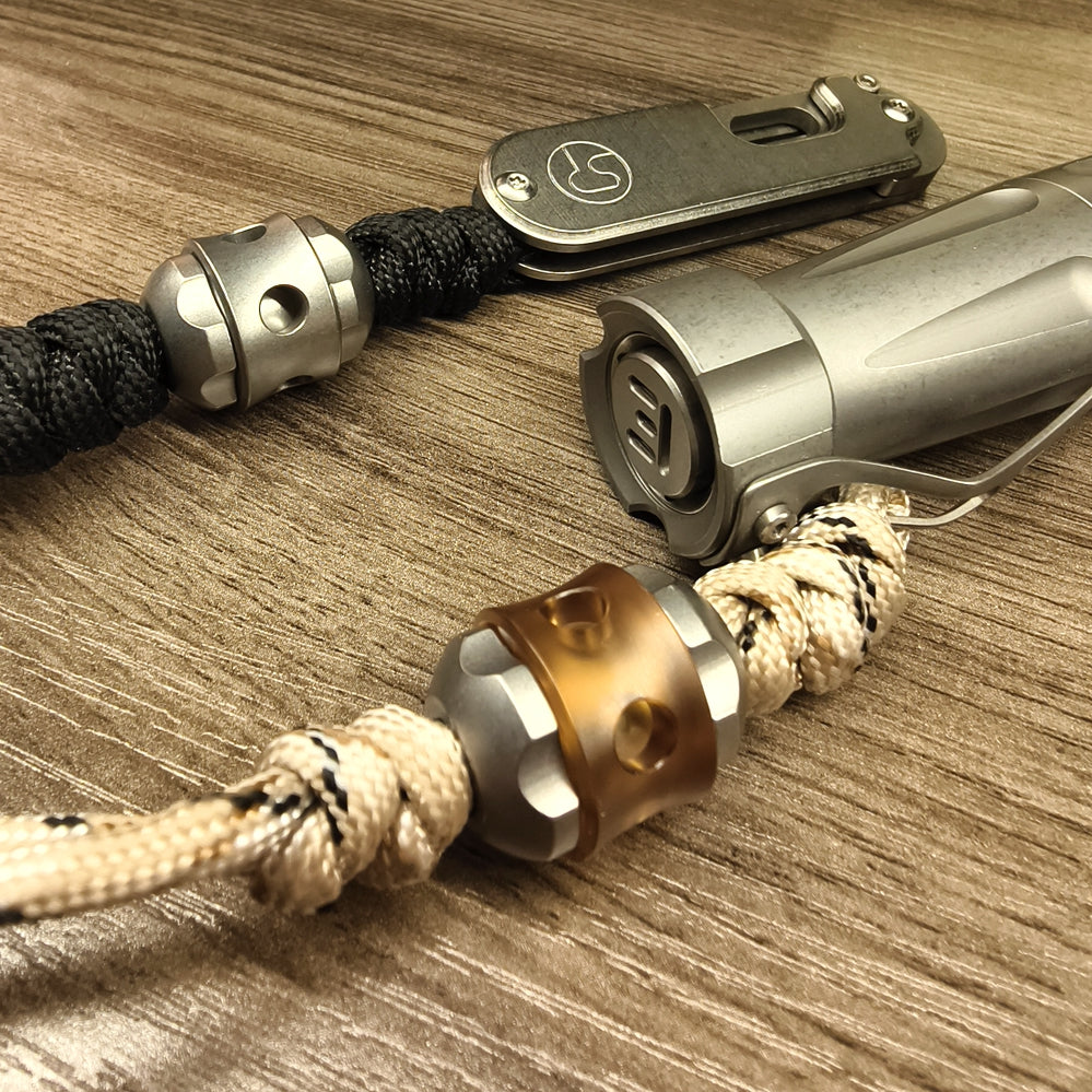 ADD ONS : Twisted Sugar Drop Titanium Knife Pendant (Free paracord)