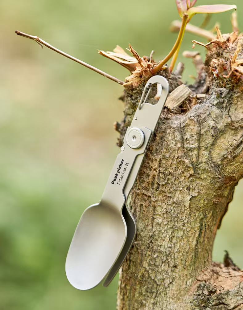 TrailTitan – Lightweight Foldable Titanium Cutlery Set