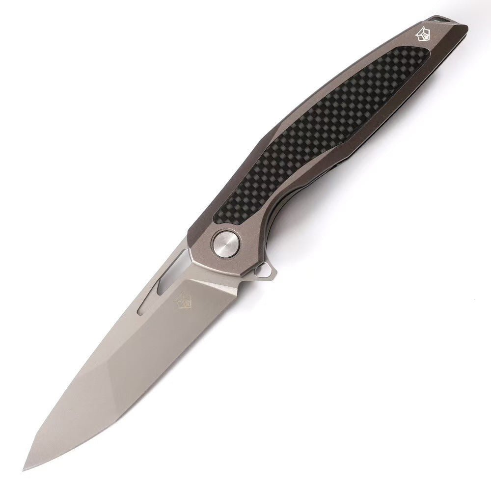 Razor-Edge Bear Claw: Viper's Fang D2 Steel Blade Folding Knife