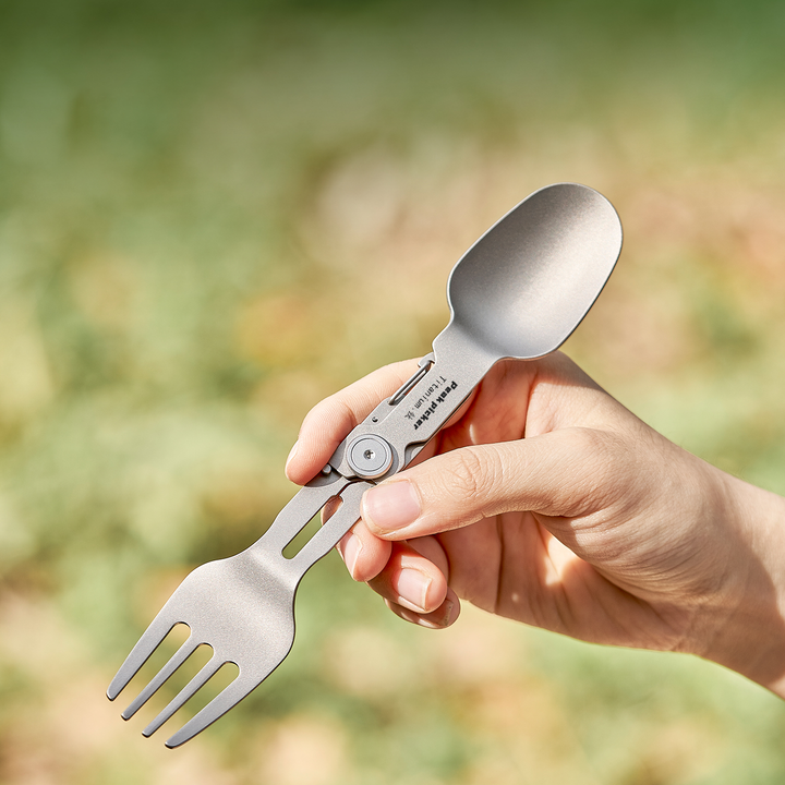 TrailTitan – Lightweight Foldable Titanium Cutlery Set