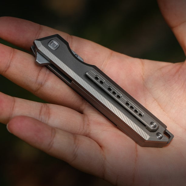 BladeXpert: Titanium EDC Scalpel Folding Knife