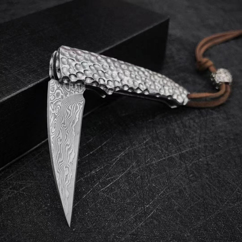 Feather-Light Samurai:Damascus Steel Folding Pocket Knife