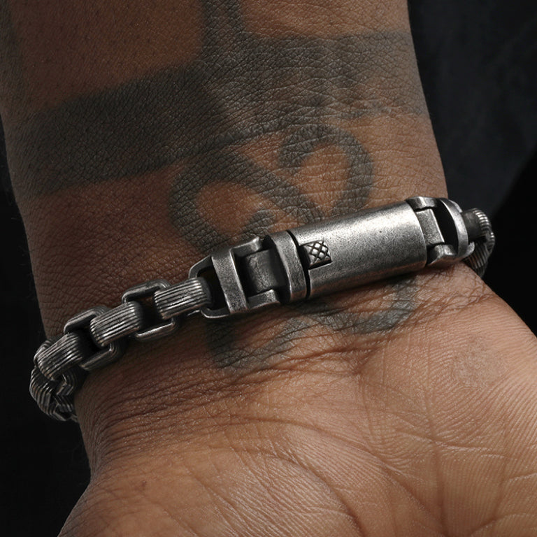 RustEdge – Titanium Steel Industrial Punk Bracelet