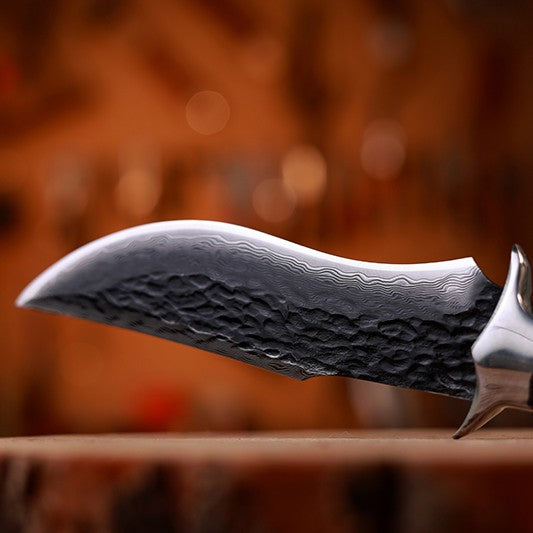 Obsidian Fang – 105-Layer Damascus VG10 Hunting Knife with Ebony Handle & Sheath