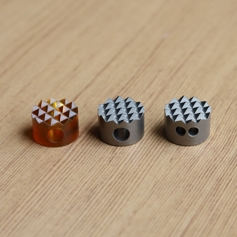 ADD ONS : Hedgehog Titanium Knife Pendant (Free paracord)