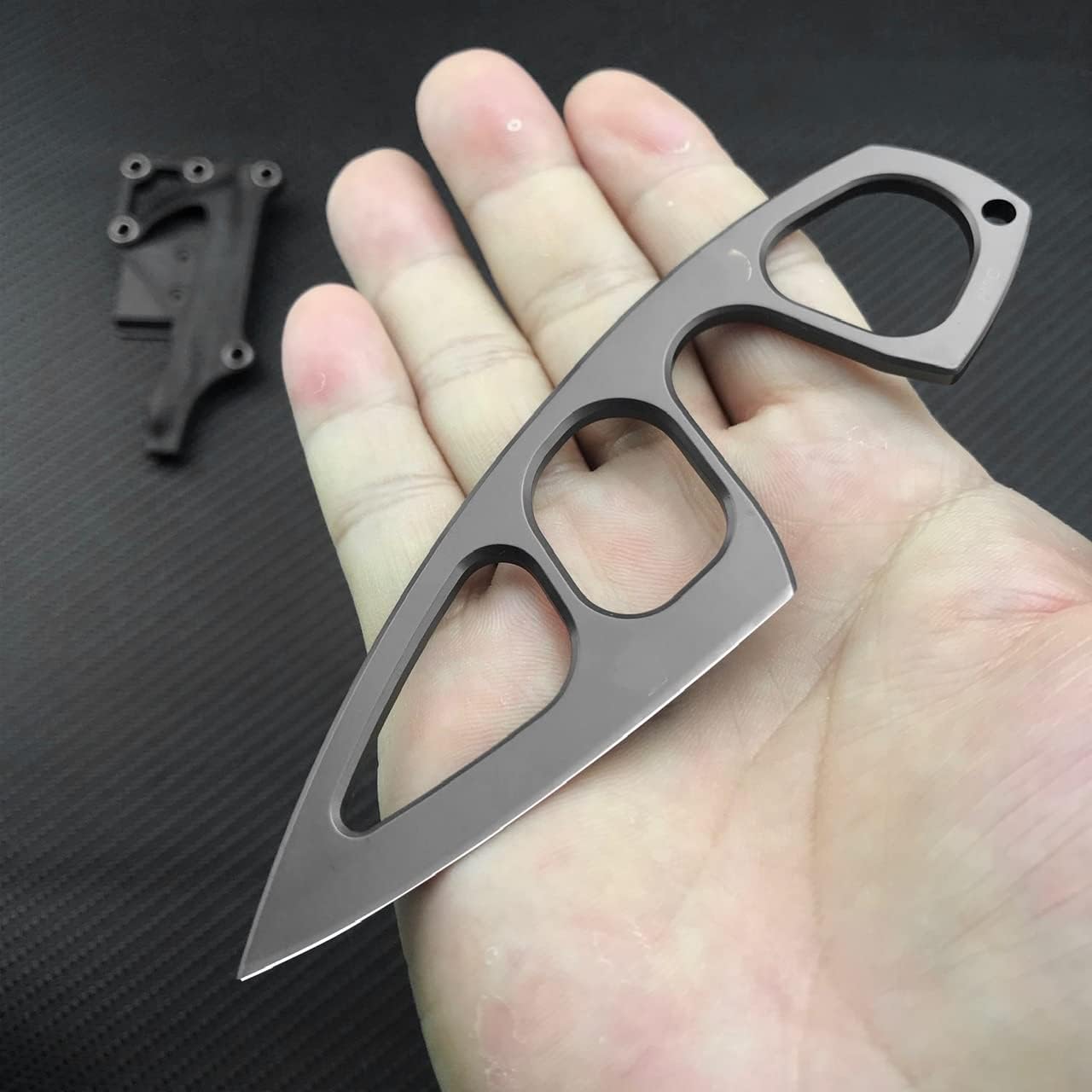 Iron Fang: 440C Stainless Steel One-Piece Construction Knife