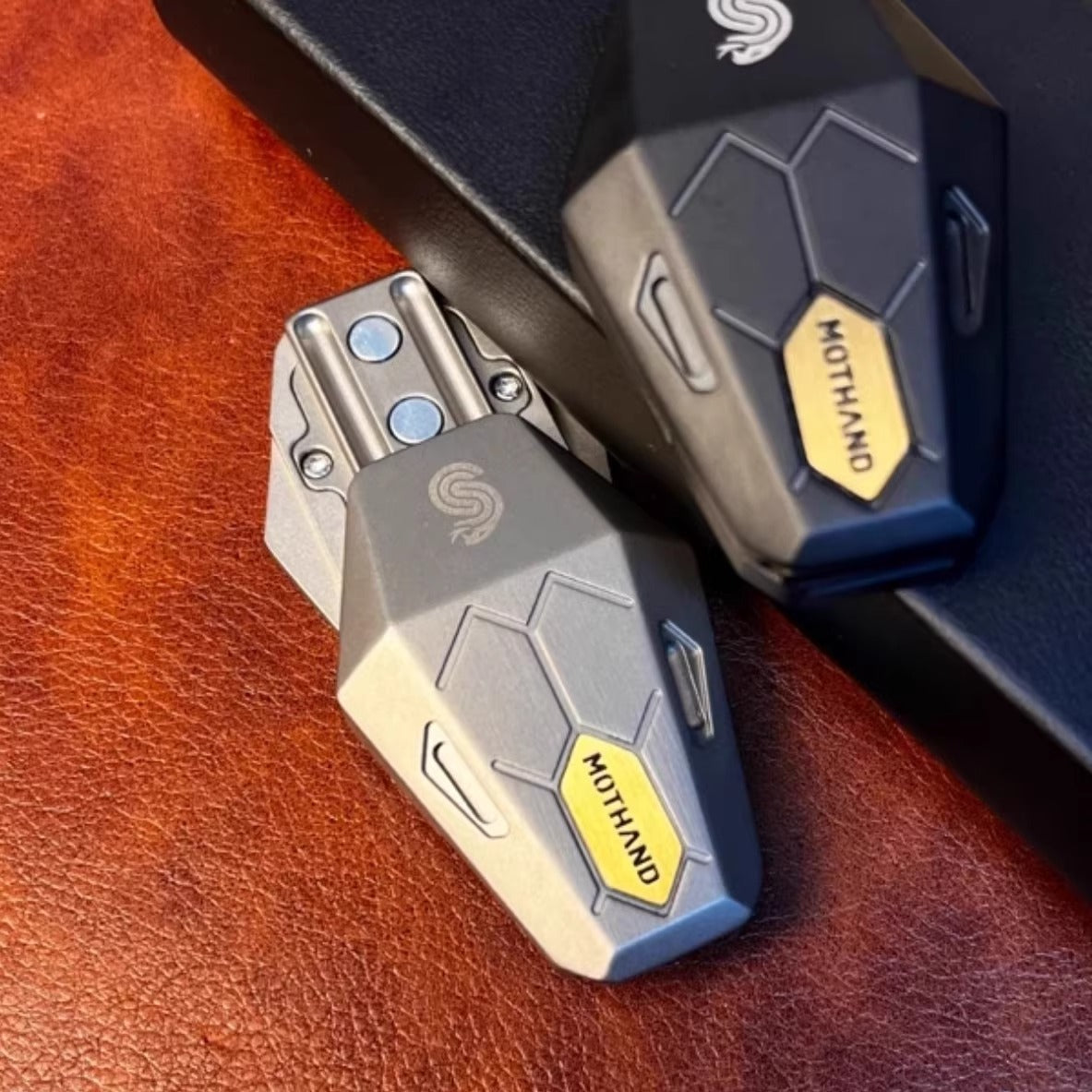 Serpentis：Titanium Magnetic Fidget Slider