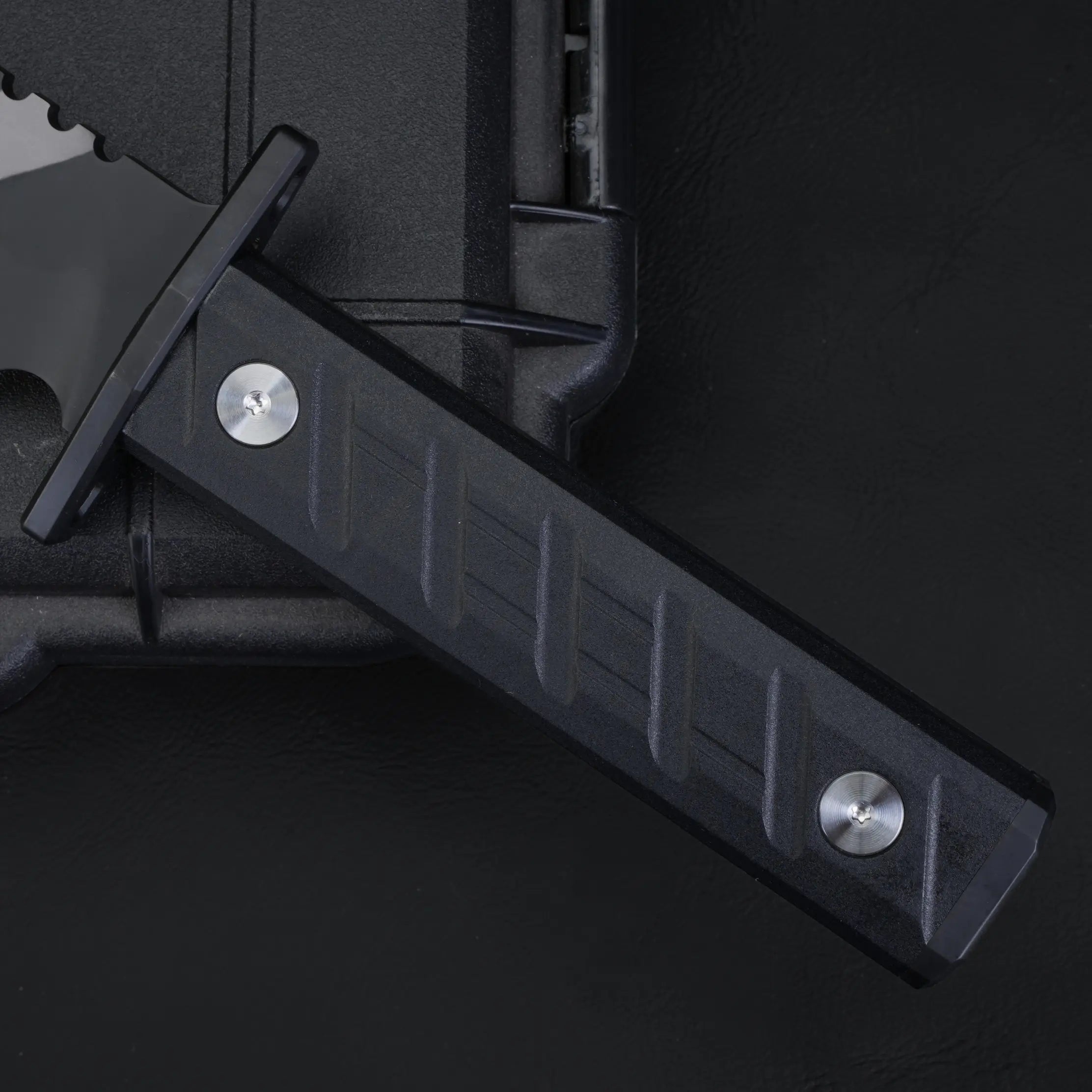 Sentinel – CPM 3V Tactical Survival Fixed Blade