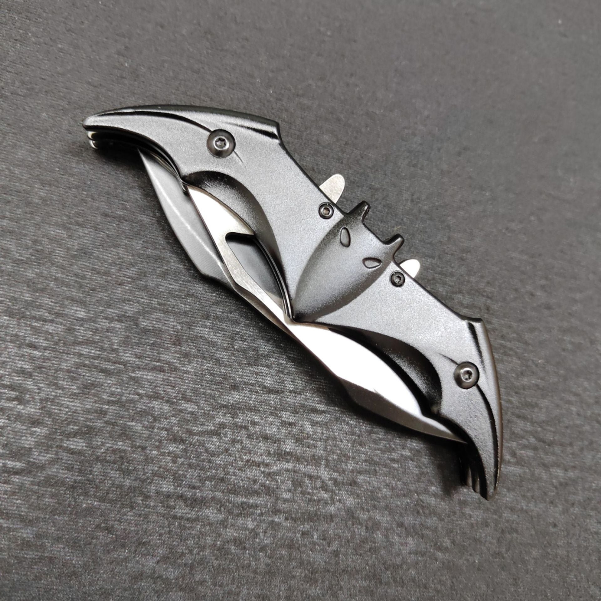 The Bat: 3cr13 Stainless Steel Double-sided Folding Knife