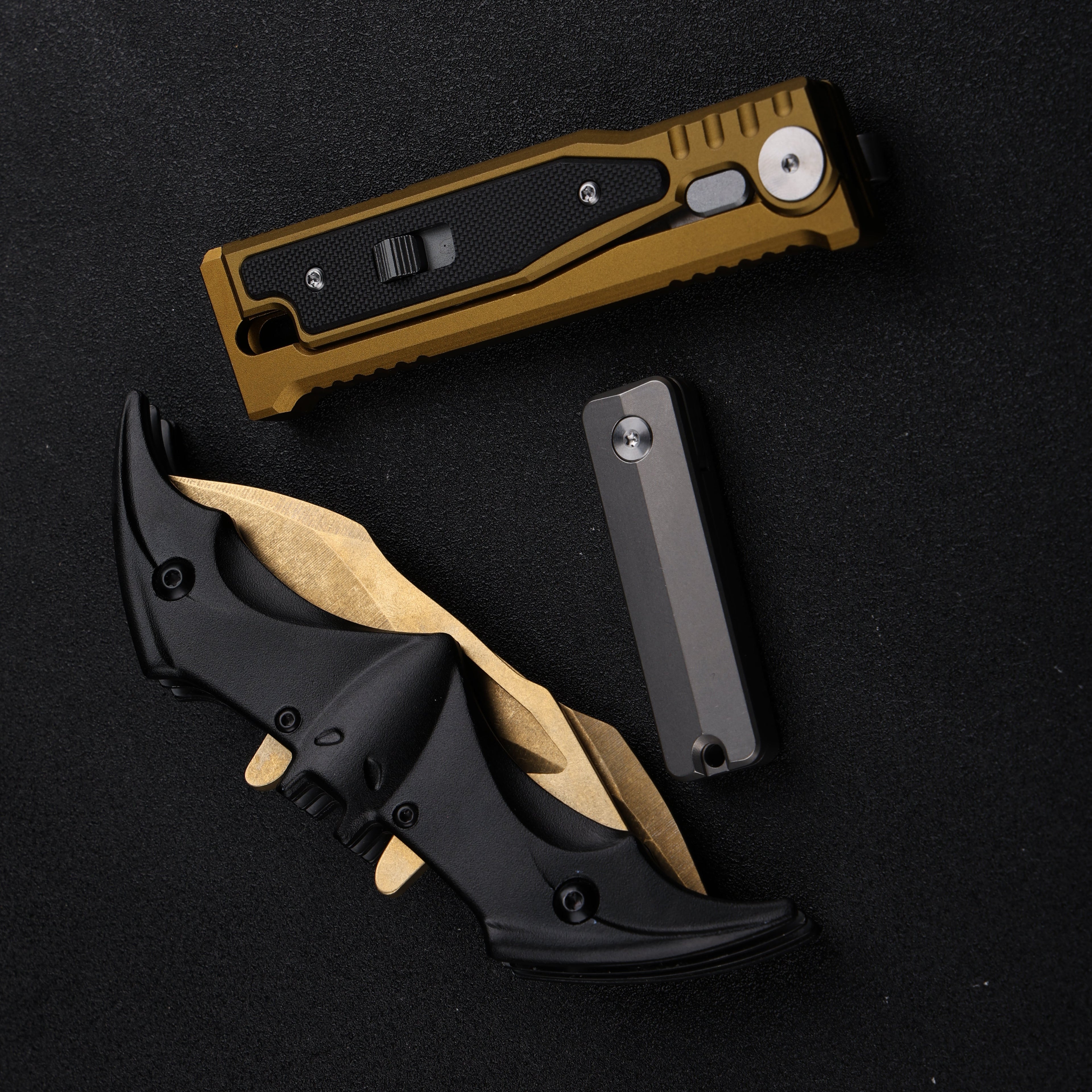 Triple Threat Blade Pack – Gravity Meets Fun: Two Premium Knives + One FREE!
