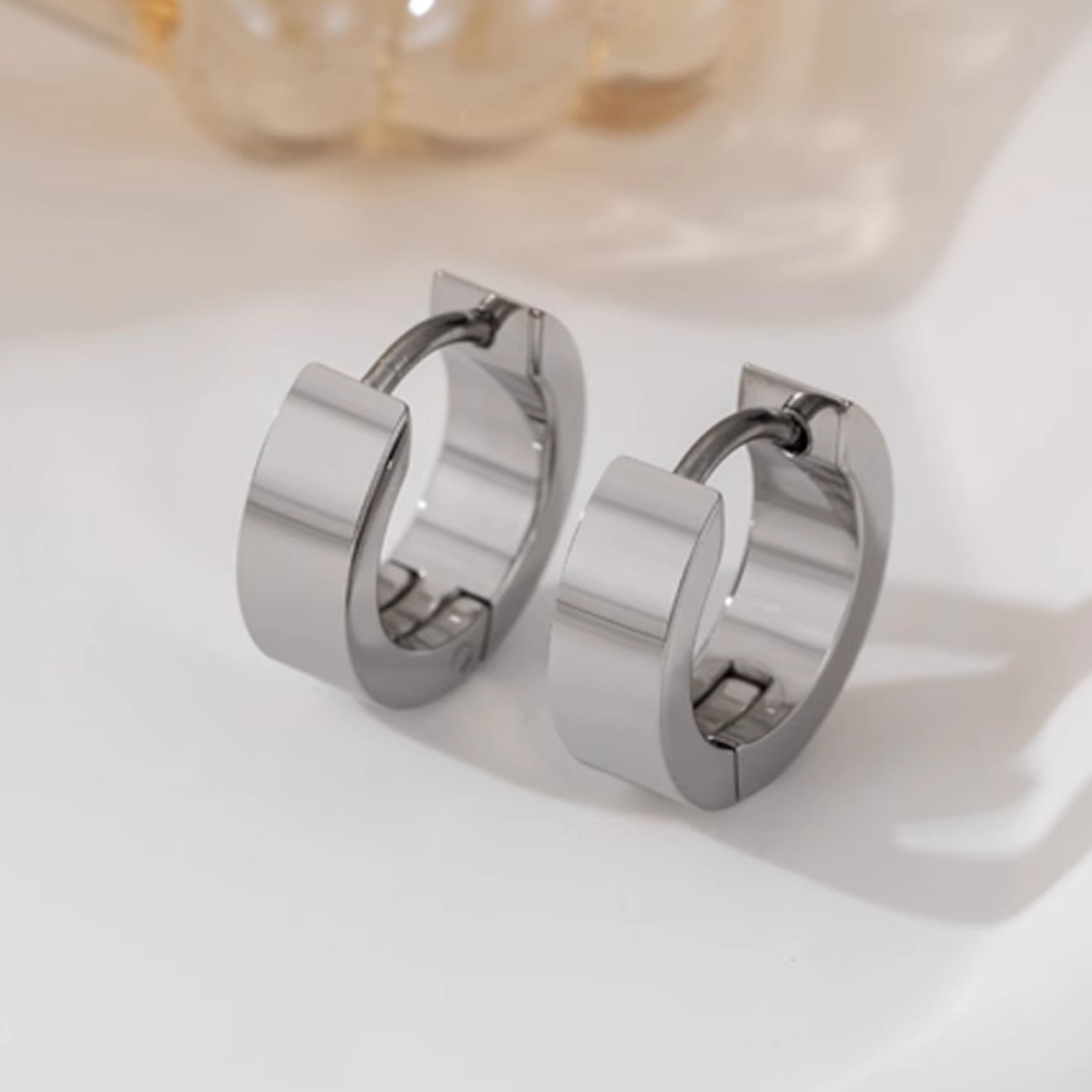 Pure Titanium Hoop Earrings – Hypoallergenic Unisex Minimalist Ear Cuffs