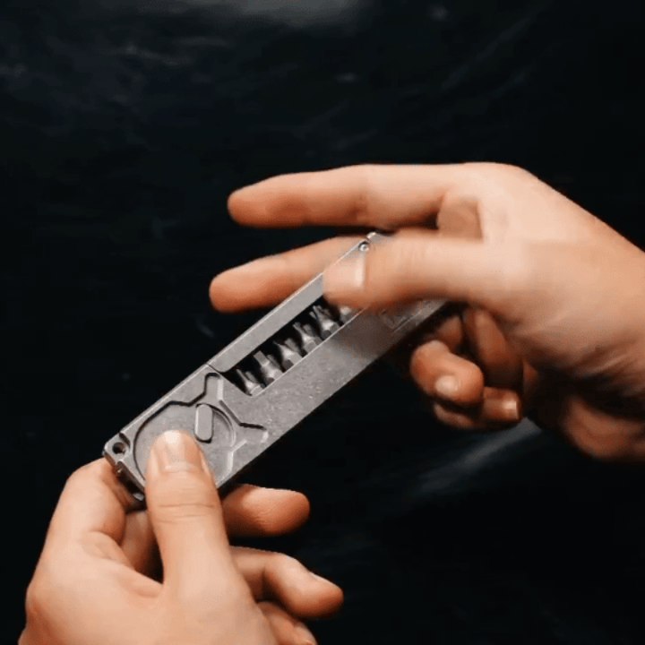 The UltraFix Driver: Titanium Magnetic Ratchet Screwdriver