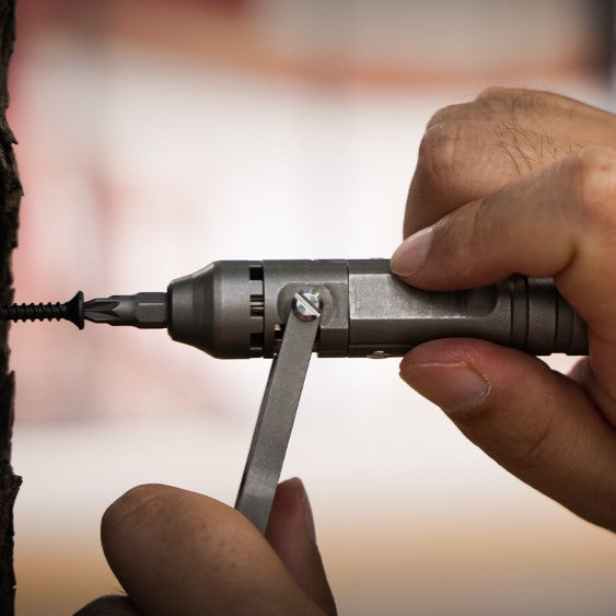 The GripNGo Driver | Titanium EDC Pocket Ratchet Screwdriver