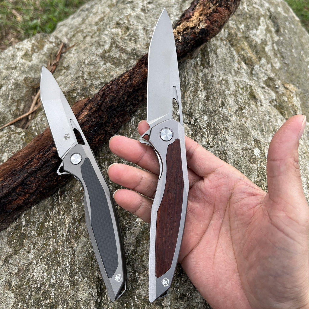 Razor-Edge Bear Claw: Viper's Fang D2 Steel Blade Folding Knife