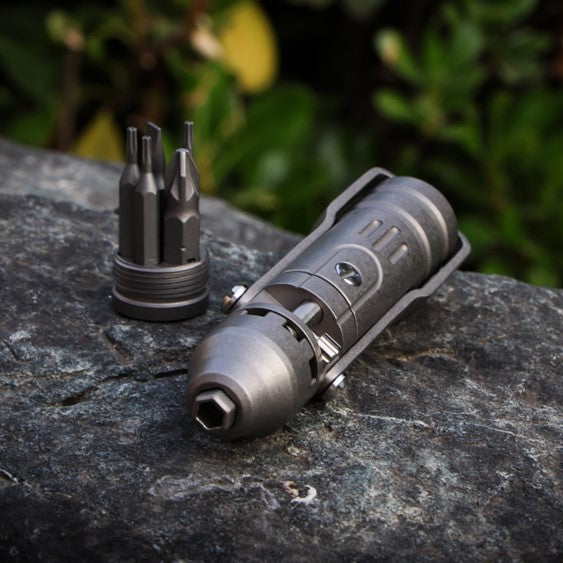 The GripNGo Driver | Titanium EDC Pocket Ratchet Screwdriver