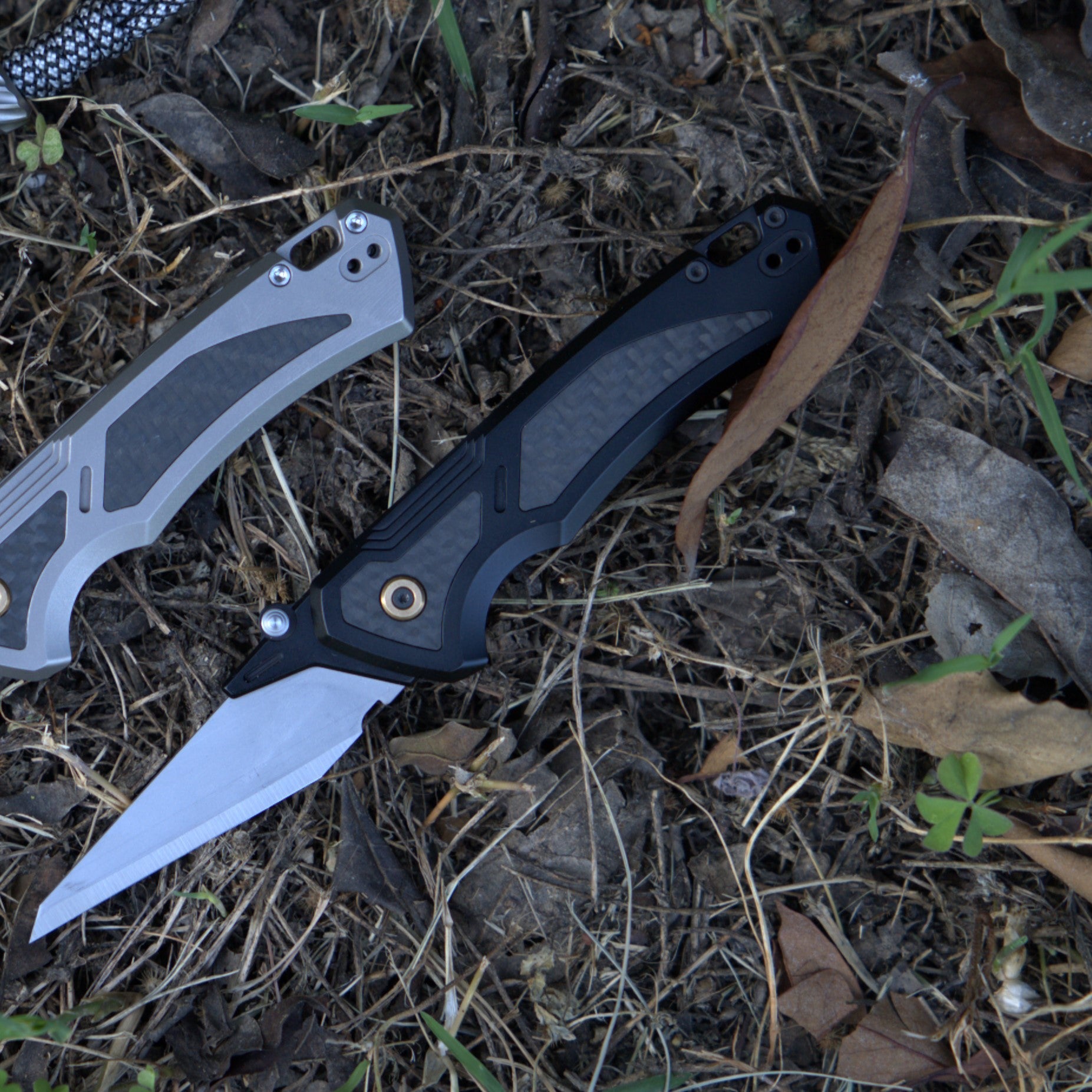 The Thunder: Titanium Utility Knife with Replaceable Blade