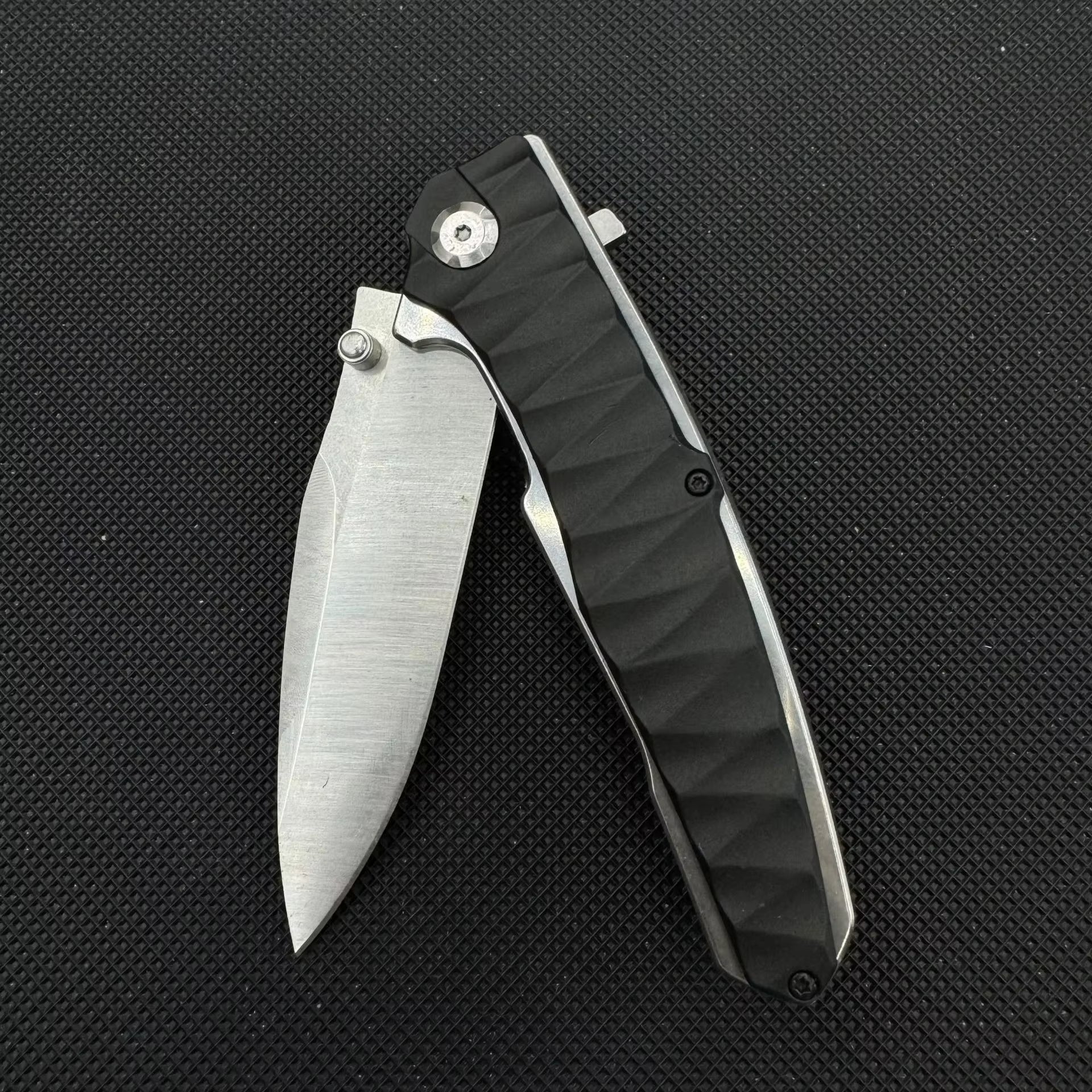Black Mamba - High Hardness Folding KnifeBlack Mamba