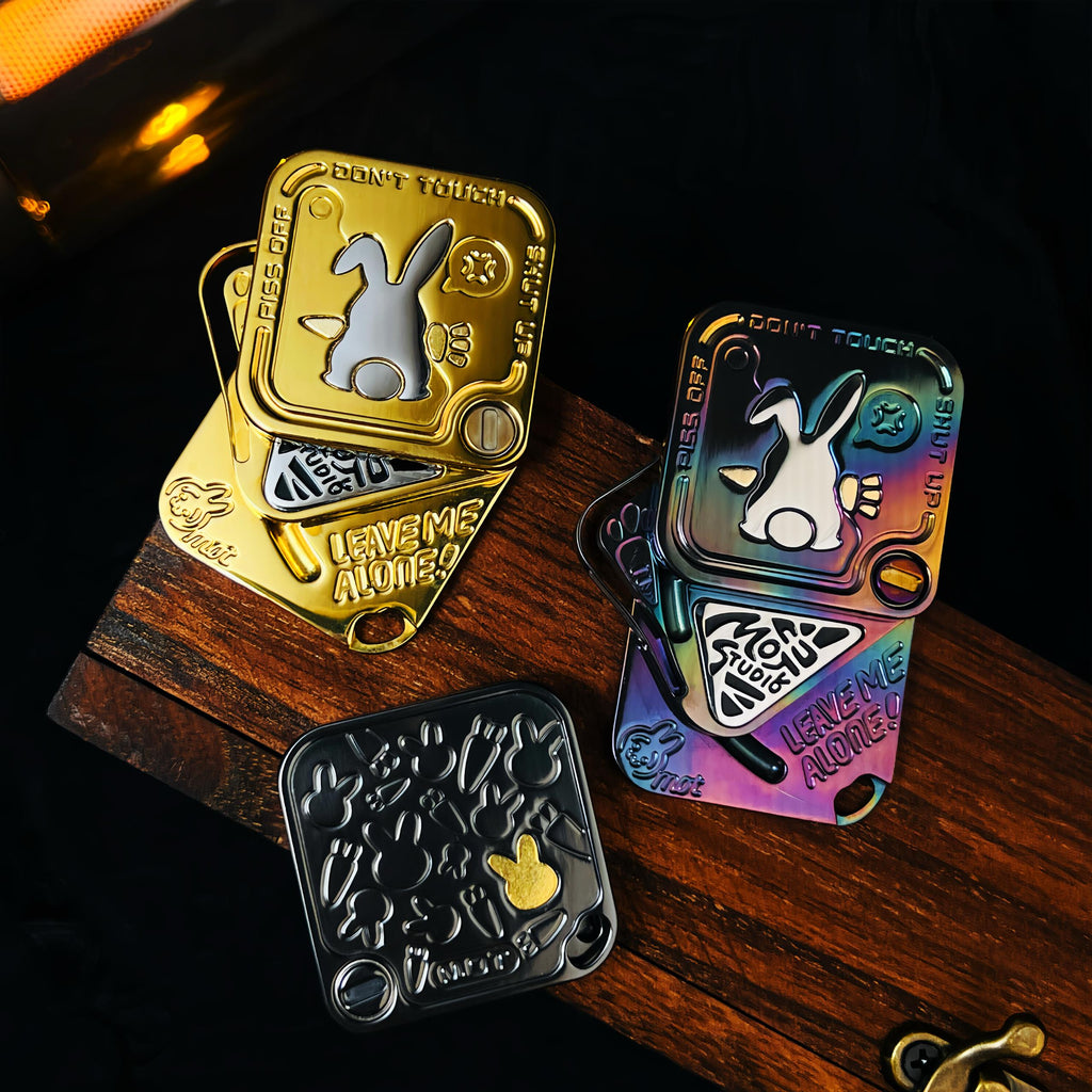 Polar Flash:SNAP Magnetic Flicker Fork Triple-Slide EDC Stress Relievers