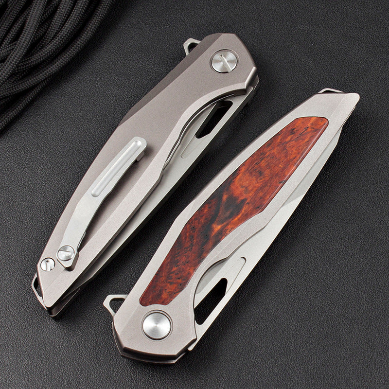 Razor-Edge Bear Claw: Viper's Fang D2 Steel Blade Folding Knife