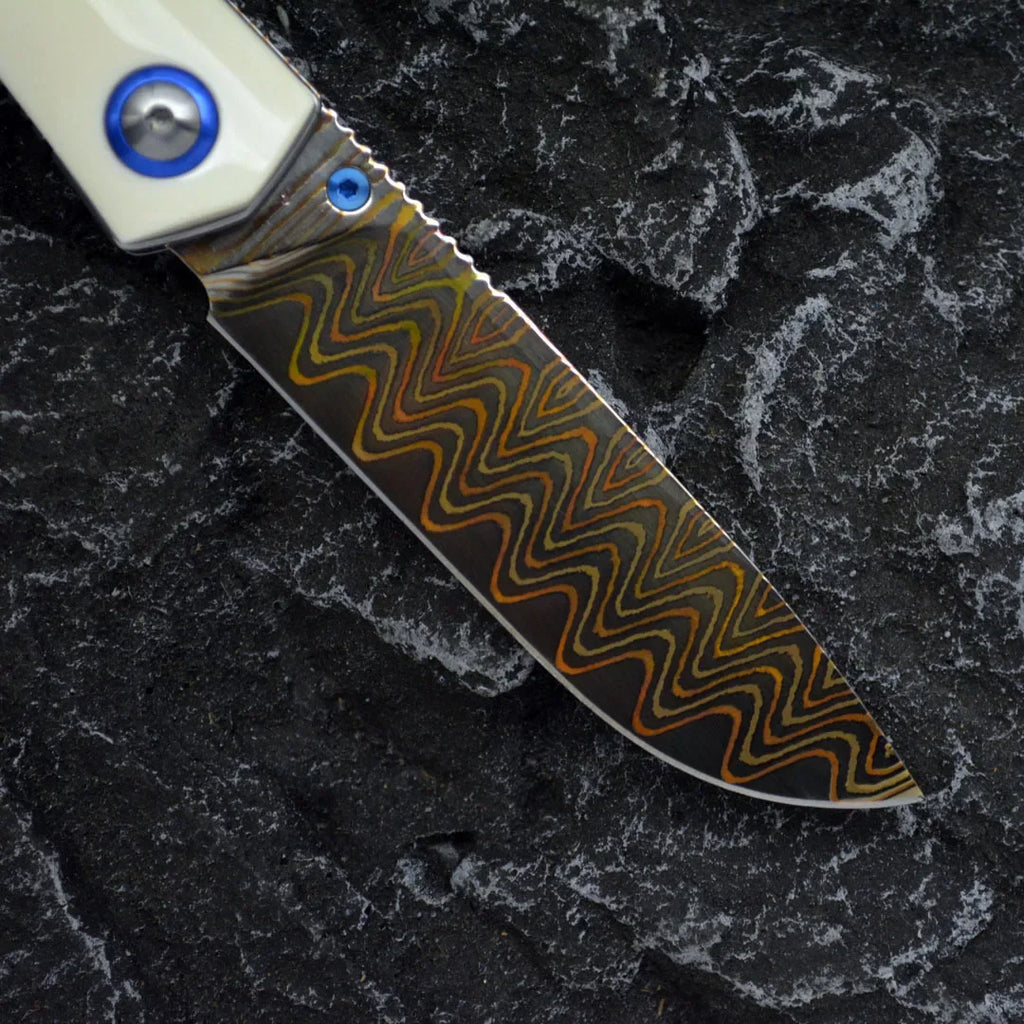 Winged Avian:Two-Tone Damascus Steel Tactical EDC Folding Knife