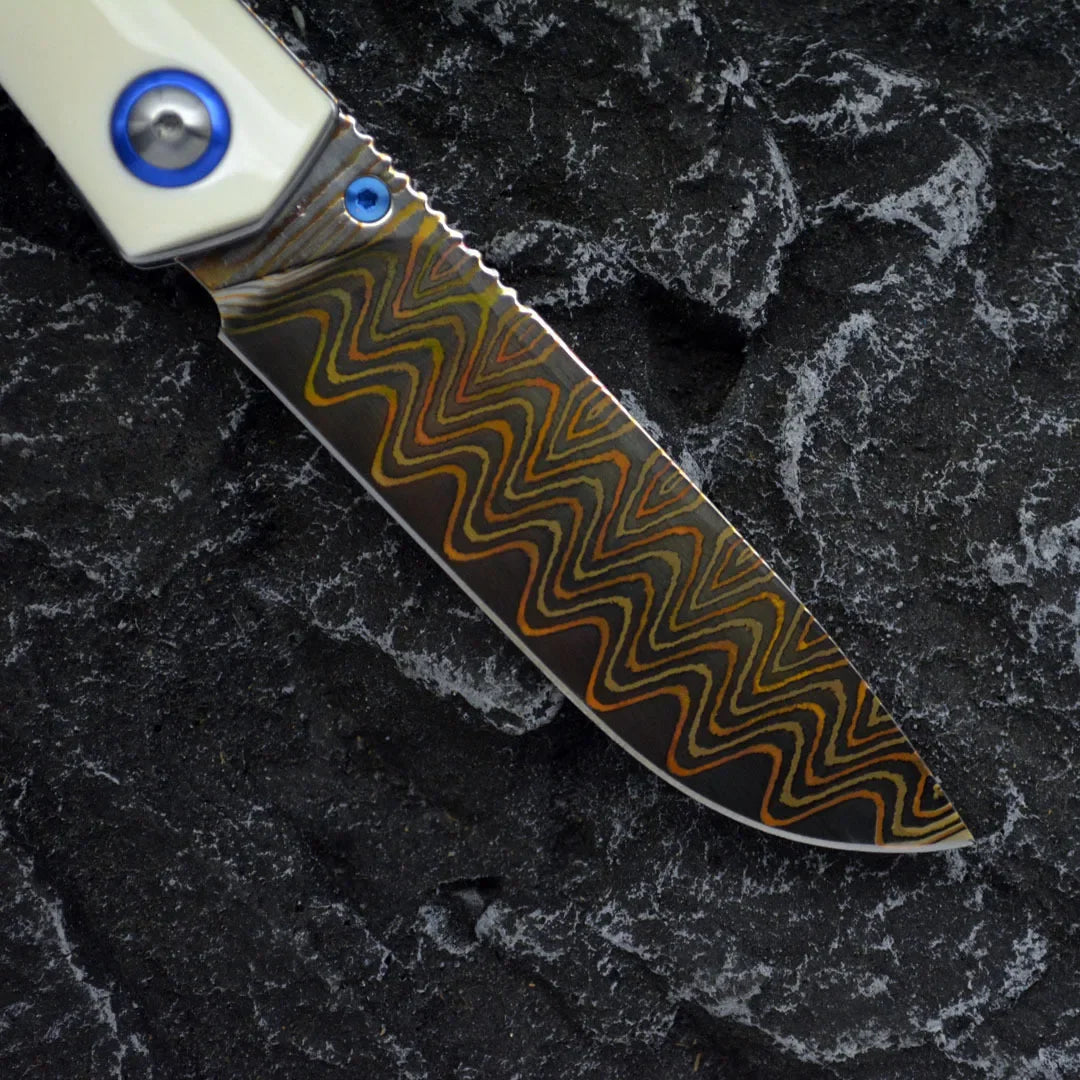 Winged Avian:Two-Tone Damascus Steel Tactical EDC Folding Knife