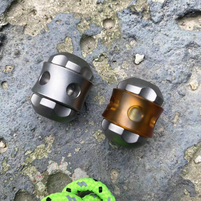 ADD ONS : Twisted Sugar Drop Titanium Knife Pendant (Free paracord)