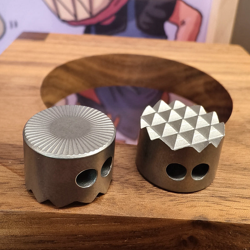 ADD ONS : Hedgehog Titanium Knife Pendant (Free paracord)